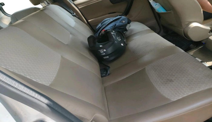 2017 Mahindra TUV300 T6, Diesel, Manual, 23,262 km, interior