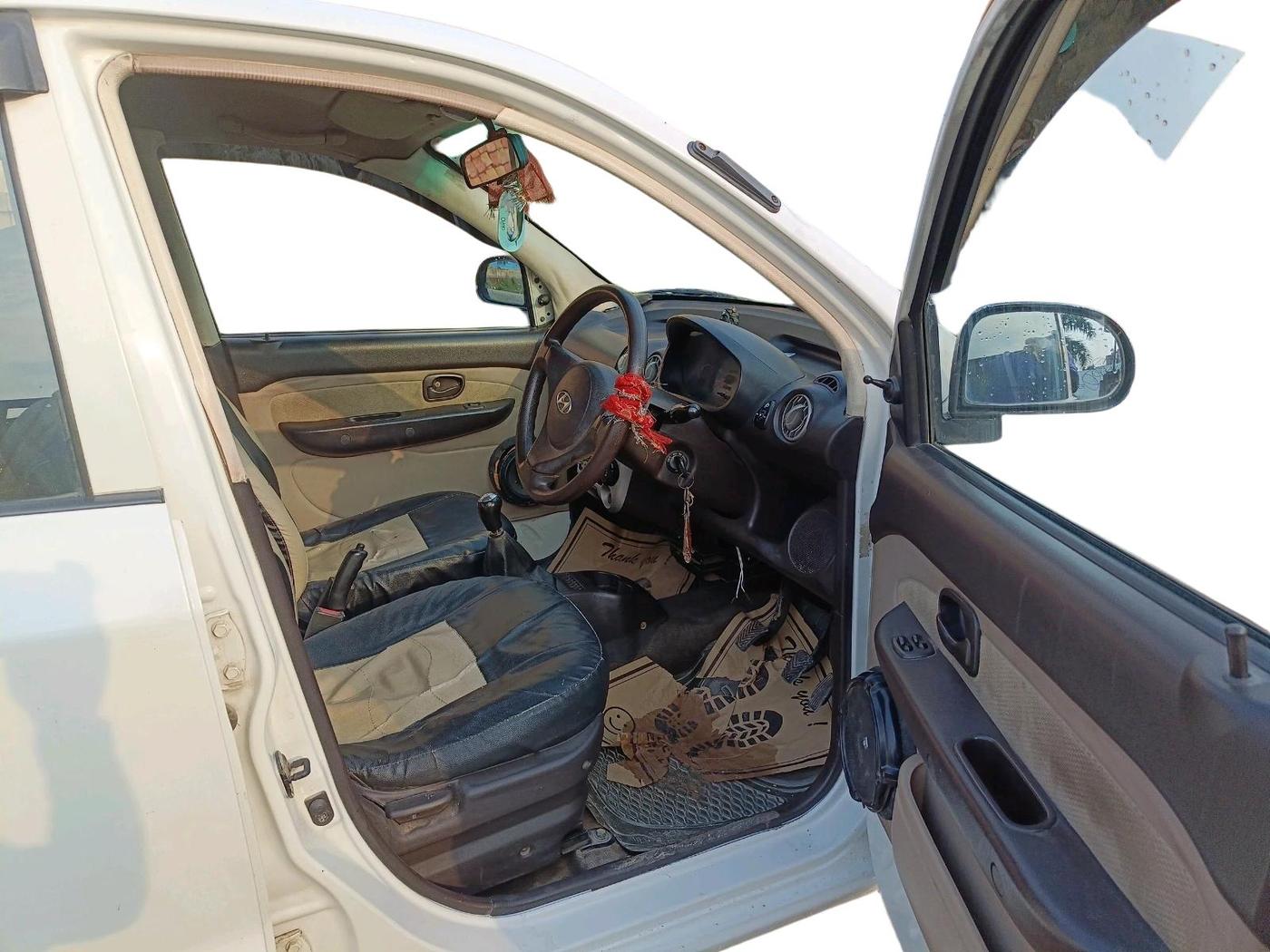 2013 Hyundai Santro Xing GL, Petrol, Manual, 64,082 km, interior