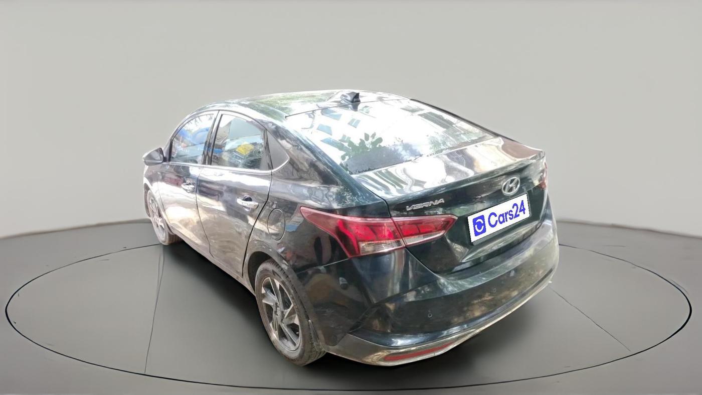 2022 Hyundai Verna SX (O)1.5 VTVT, Petrol, Manual, 73,245 km, exterior