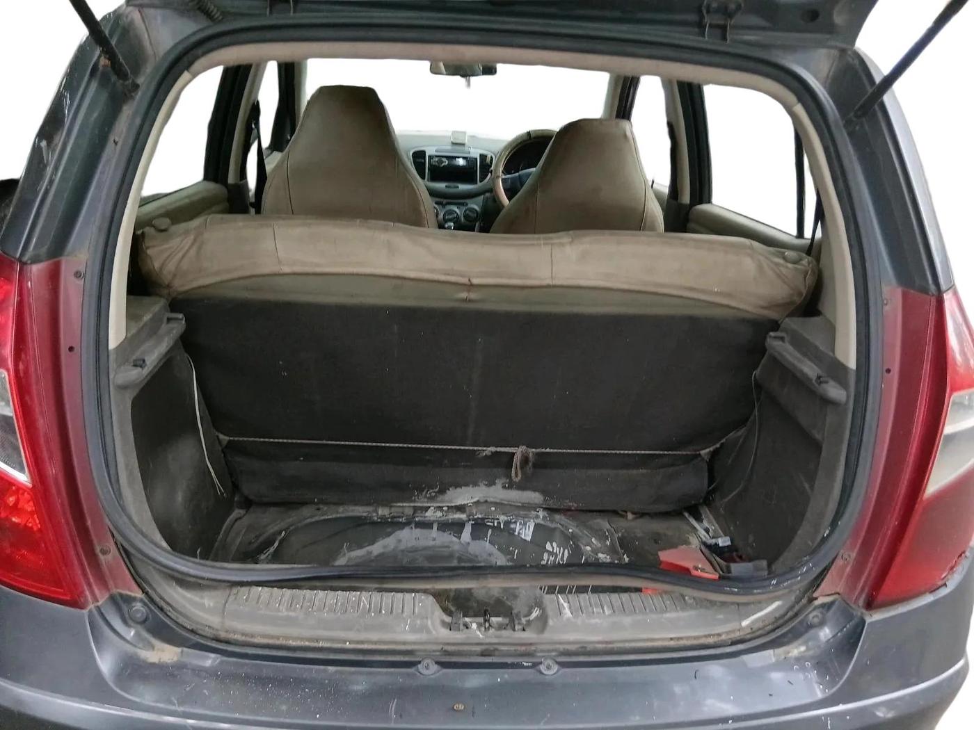 2011 Hyundai i10 MAGNA 1.2, Petrol, Manual, 72,918 km, exterior