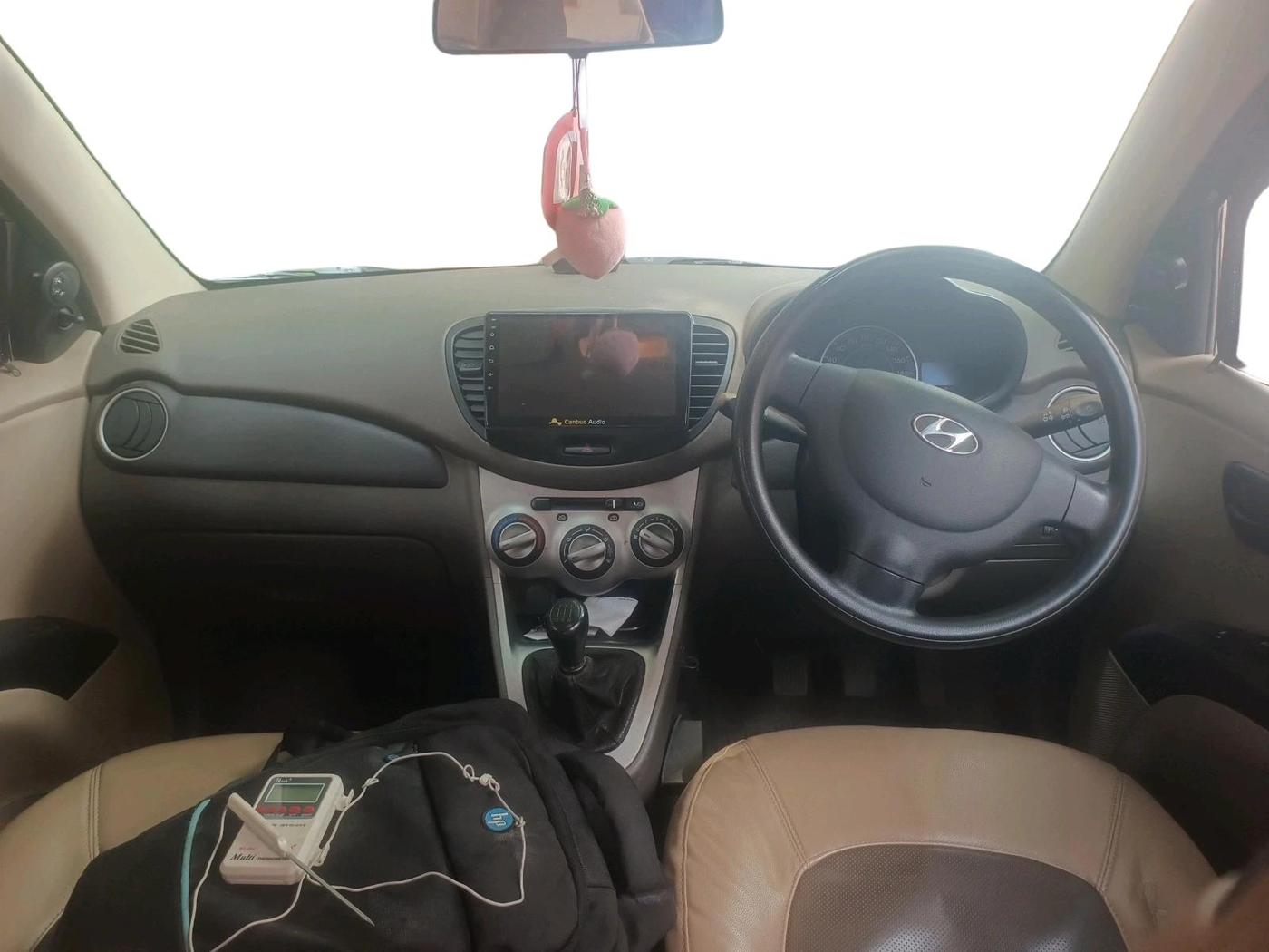 2014 Hyundai i10 MAGNA 1.1, Petrol, Manual, 47,192 km, interior