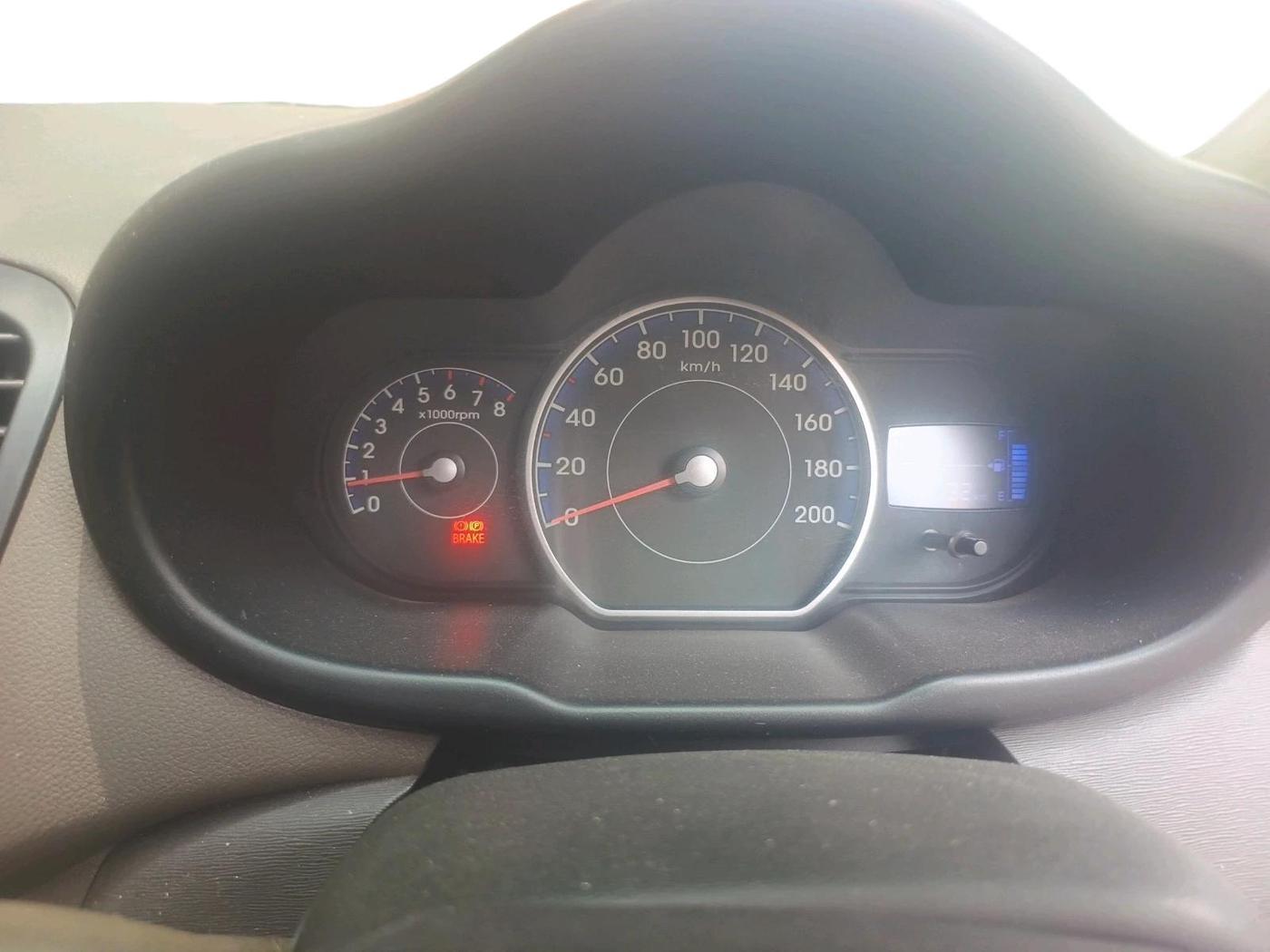 2014 Hyundai i10 MAGNA 1.1, Petrol, Manual, 47,192 km, interior