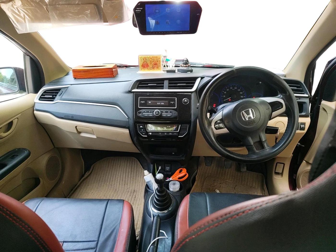 2017 Honda Amaze 1.2L I-VTEC S OPT, Petrol, Manual, 71,218 km, interior