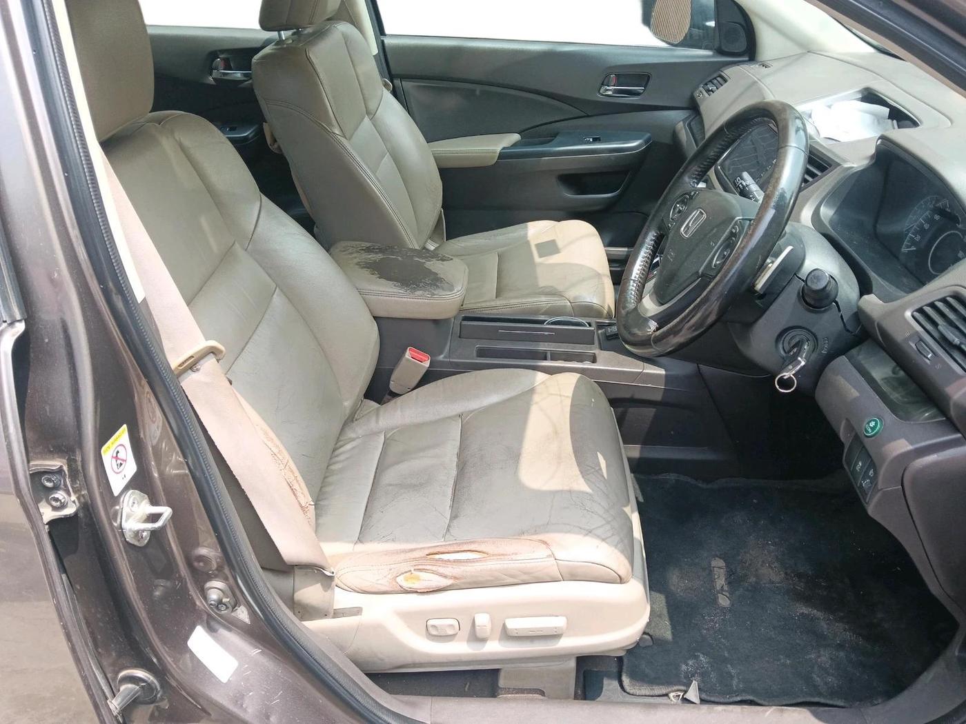 2015 Honda CRV 2.0L I-VTEC 2WD AT, Petrol, Automatic, 2,06,567 km, interior