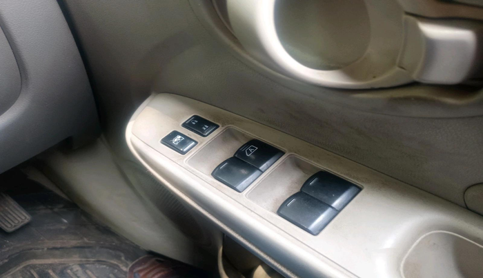 2013 Nissan Sunny XL, Petrol, Manual, 81,645 km, interior