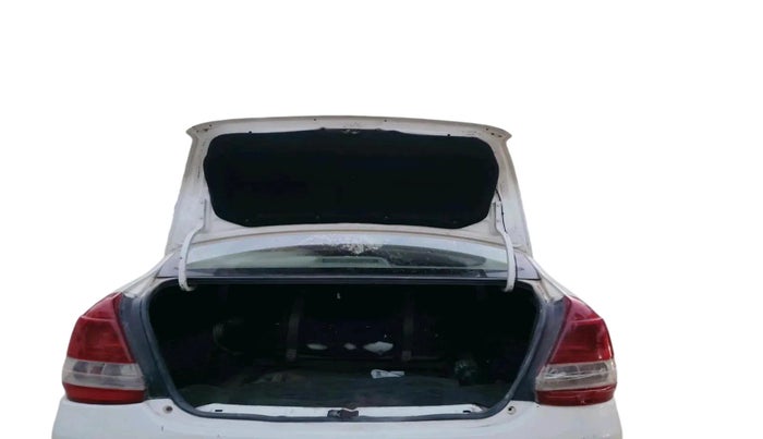 2013 Toyota Etios Liva G, CNG, Manual, 84,409 km, exterior