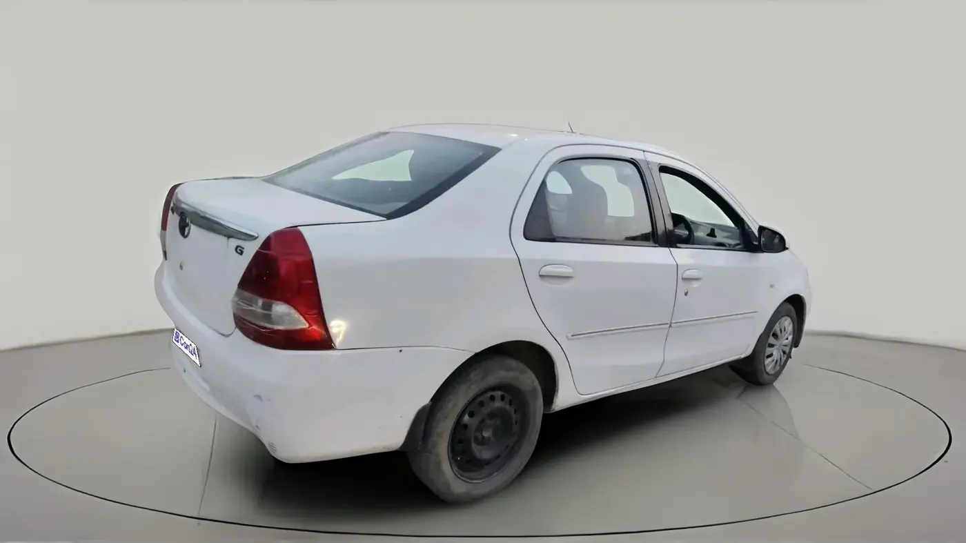 2013 Toyota Etios Liva G, CNG, Manual, 84,409 km, exterior