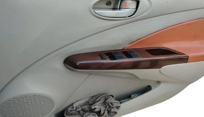 2013 Toyota Etios Liva G, CNG, Manual, 84,409 km, interior