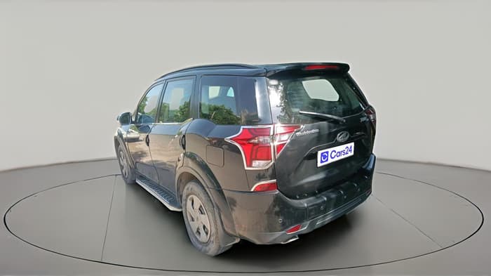 2018 Mahindra XUV500 W7 AT, Diesel, Automatic, 71,467 km, exterior