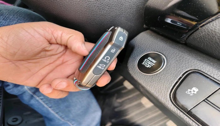 2024 KIA SELTOS  HTK PLUS 1.5 PETROL MT, Petrol, Manual, 23,047 km, interior