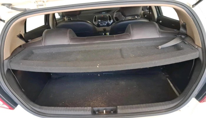 2013 Hyundai i20 MAGNA 1.2, Petrol, Manual, 31,427 km, exterior