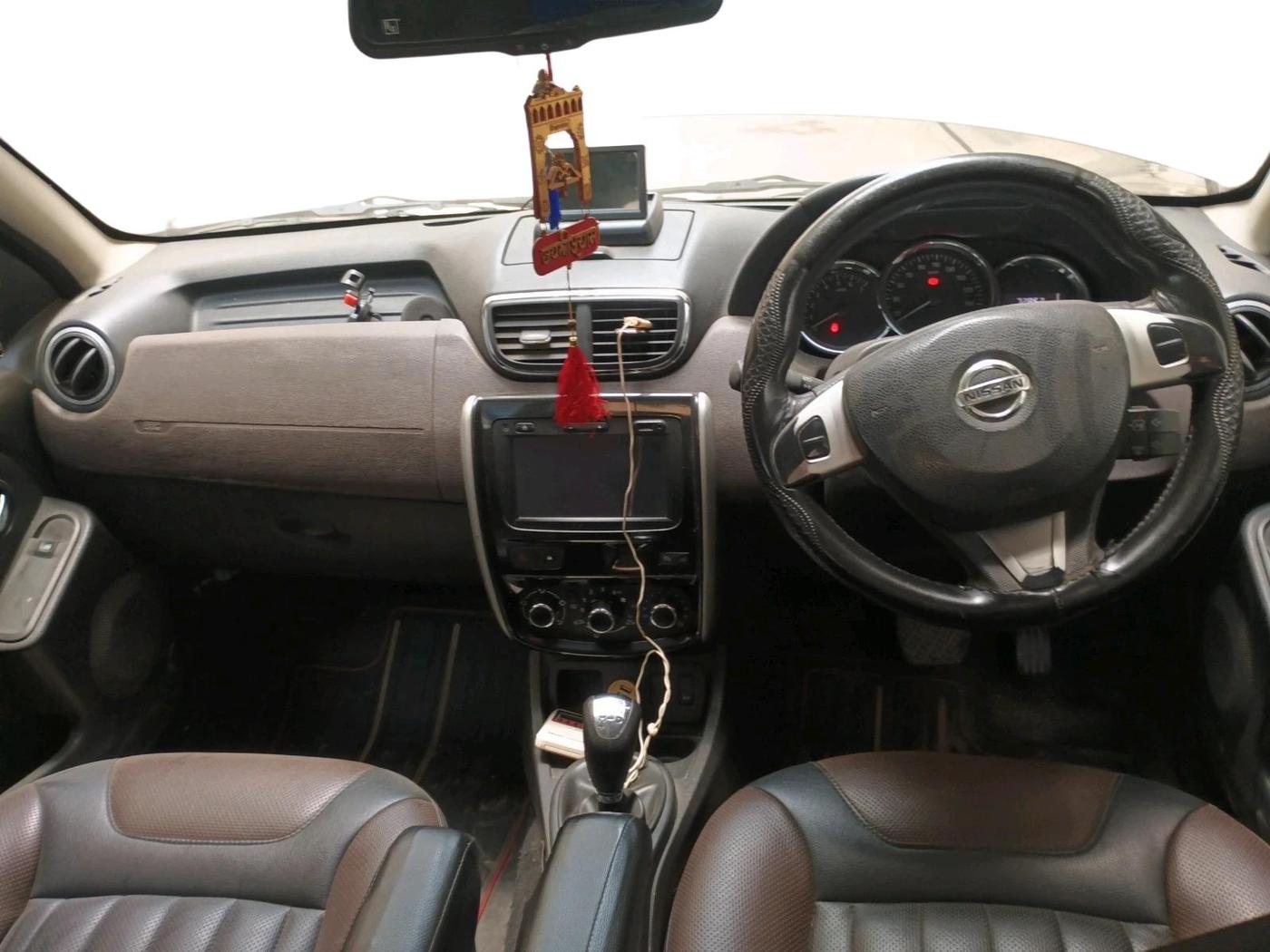 2017 Nissan Terrano XV D PREMIUM AMT, Diesel, Automatic, 72,852 km, interior