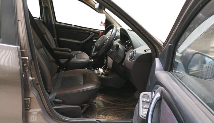 2017 Nissan Terrano XV D PREMIUM AMT, Diesel, Automatic, 72,852 km, interior