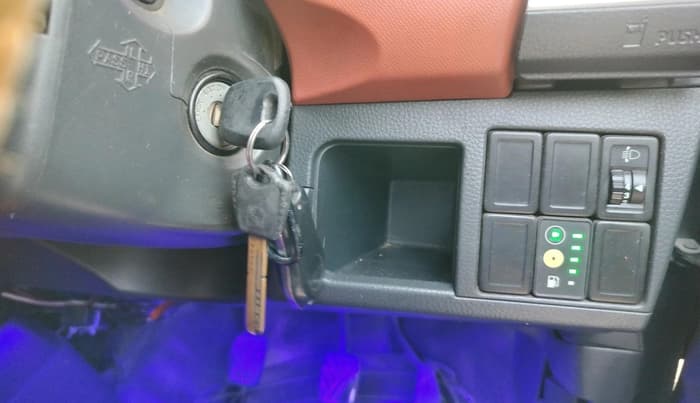 2012 Maruti Wagon R 1.0 LXI CNG, CNG, Manual, 97,364 km, interior