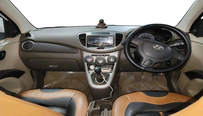 2015 Hyundai i10 MAGNA 1.1, CNG, Manual, 1,05,278 km, interior