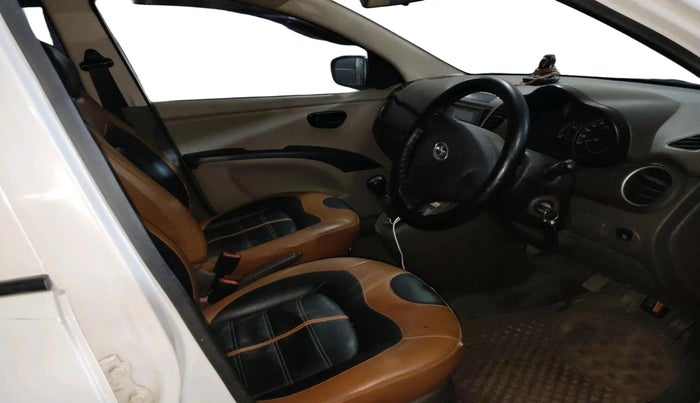 2015 Hyundai i10 MAGNA 1.1, CNG, Manual, 1,05,278 km, interior