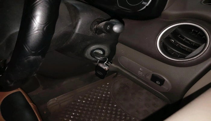 2015 Hyundai i10 MAGNA 1.1, CNG, Manual, 1,05,278 km, interior