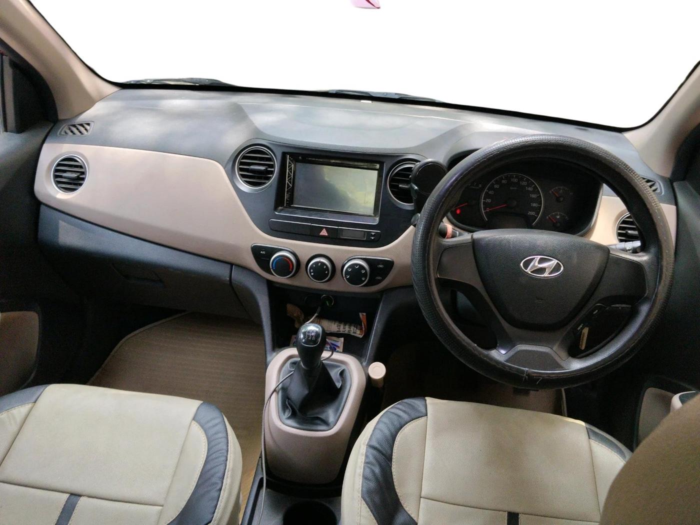 2015 Hyundai Grand i10 MAGNA 1.2 KAPPA VTVT, Petrol, Manual, 30,991 km, interior
