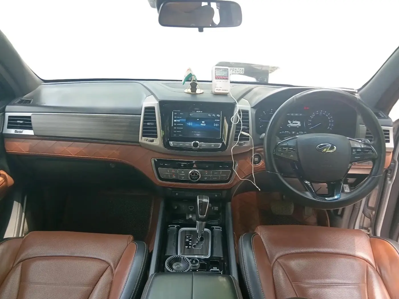 2019 Mahindra ALTURAS G4 4WD AT, Diesel, Automatic, 56,155 km, interior