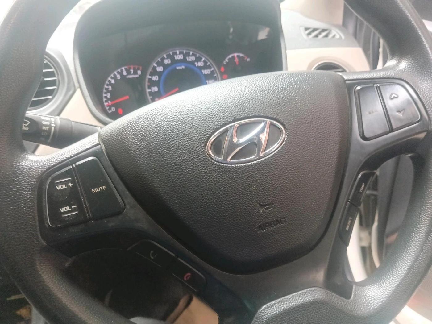 2018 Hyundai Grand i10 MAGNA 1.2 KAPPA VTVT, CNG, Manual, 47,003 km, interior