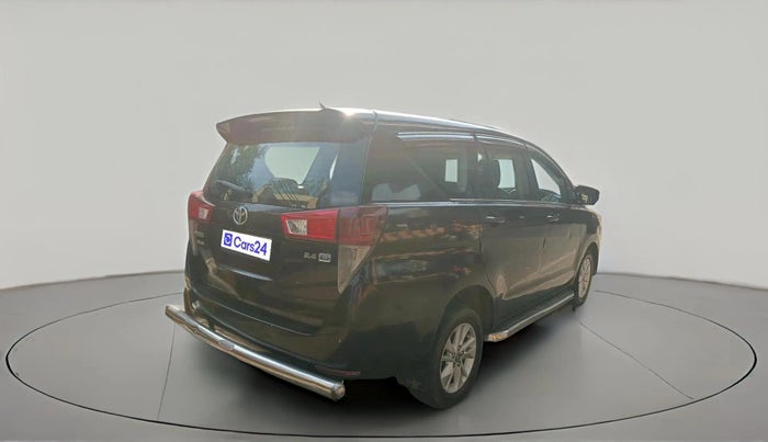 2017 Toyota Innova Crysta 2.4 GX 7 STR, Diesel, Manual, 1,46,603 km, exterior