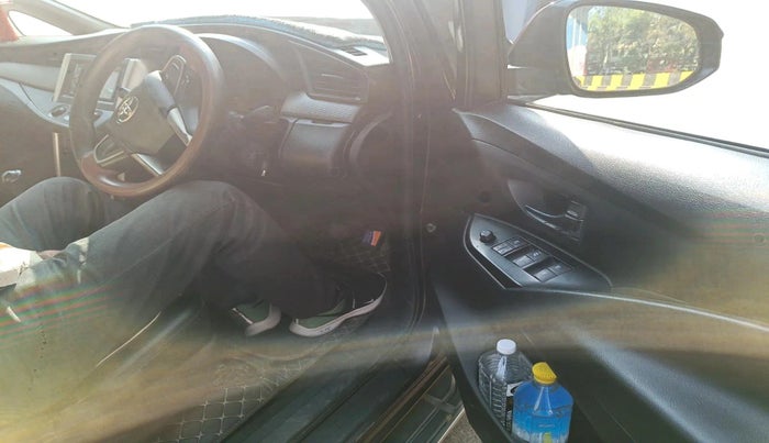 2017 Toyota Innova Crysta 2.4 GX 7 STR, Diesel, Manual, 1,46,603 km, interior