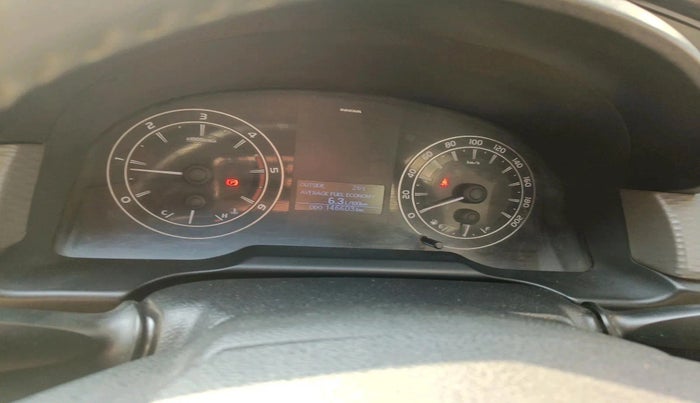 2017 Toyota Innova Crysta 2.4 GX 7 STR, Diesel, Manual, 1,46,603 km, interior