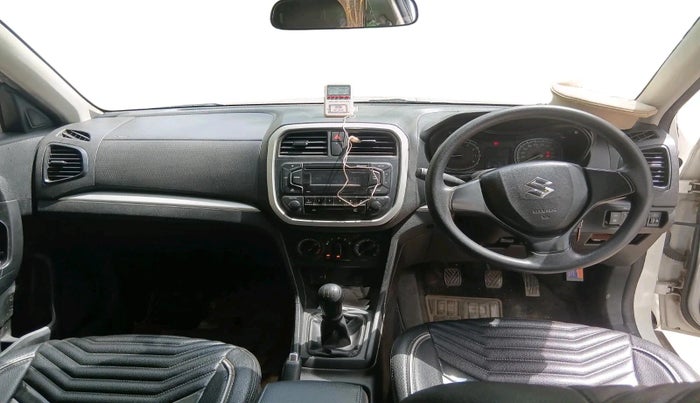 2020 Maruti Vitara Brezza LXI, Petrol, Manual, 46,495 km, interior