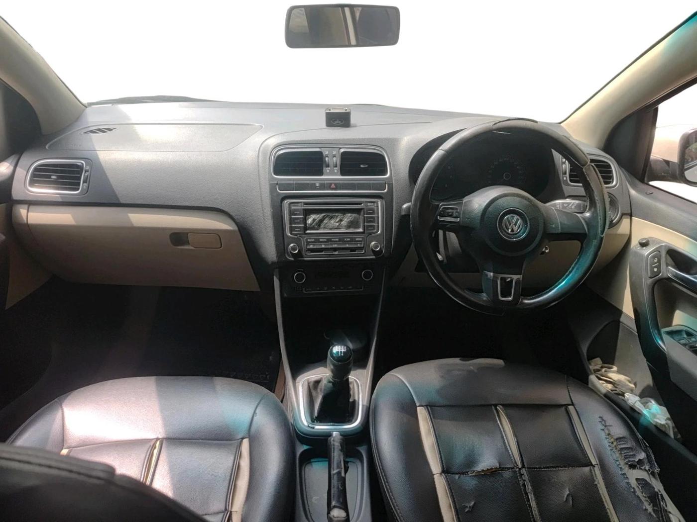2013 Volkswagen Polo HIGHLINE1.2L, Petrol, Manual, 97,726 km, interior