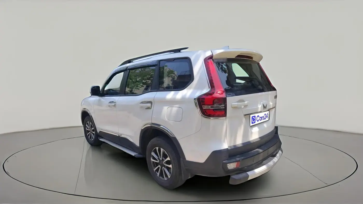 2022 Mahindra SCORPIO-N Z4 PETROL AT 7 STR, Petrol, Automatic, 33,135 km, exterior