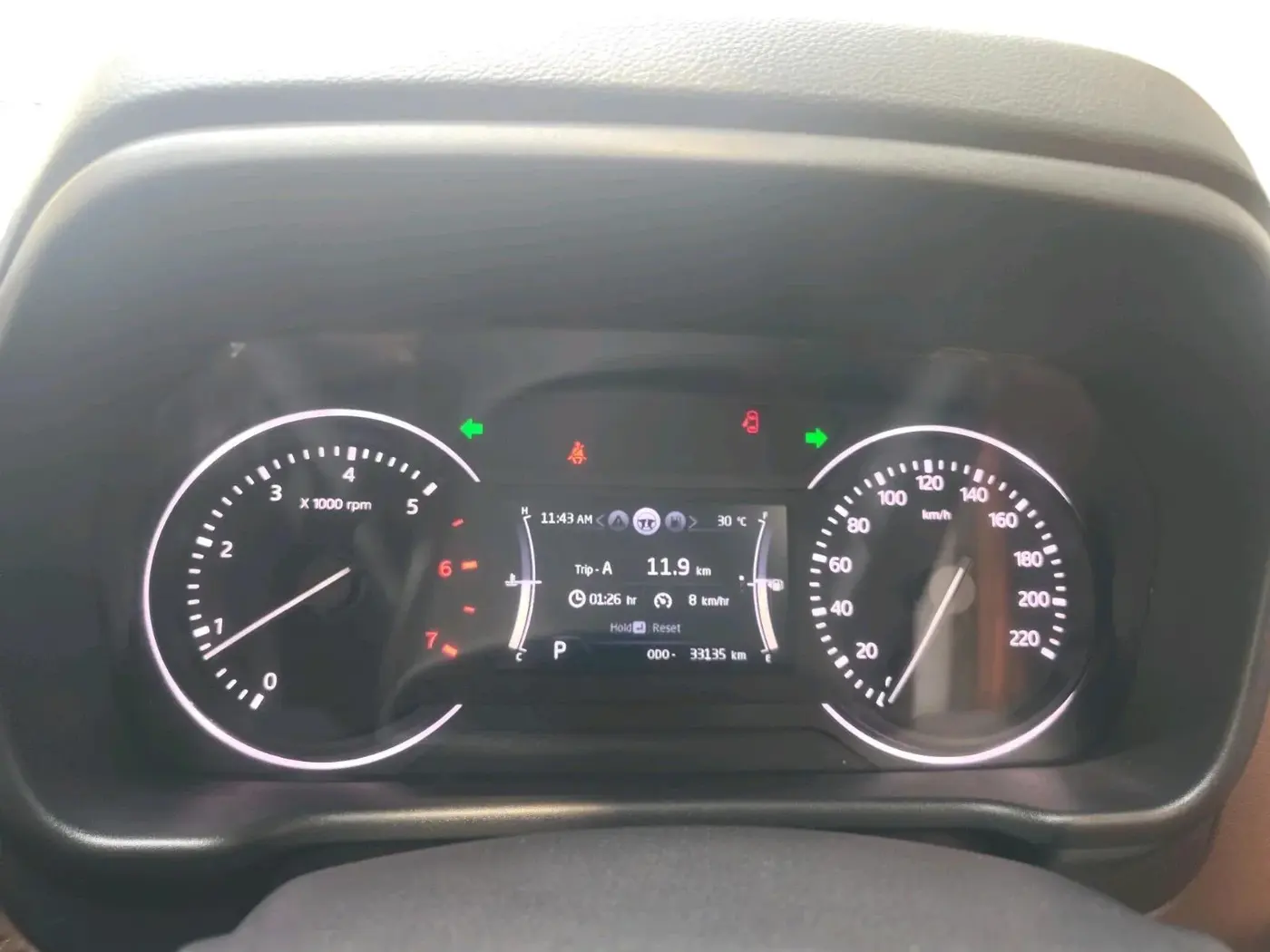 2022 Mahindra SCORPIO-N Z4 PETROL AT 7 STR, Petrol, Automatic, 33,135 km, interior