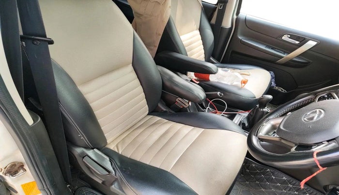 2016 Tata Safari Storme 2.2 EX 4X2, Diesel, Manual, 1,25,784 km, interior