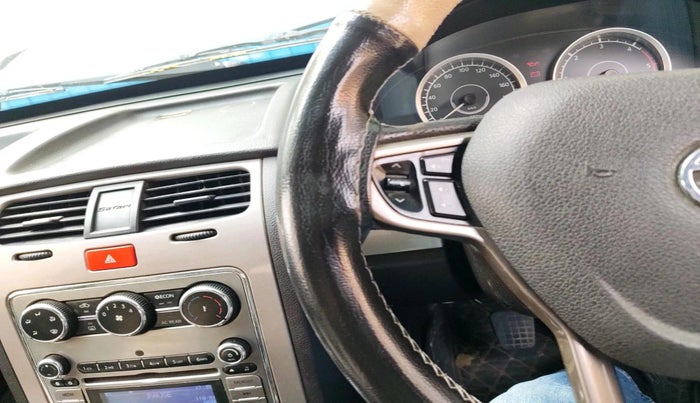 2016 Tata Safari Storme 2.2 EX 4X2, Diesel, Manual, 1,25,784 km, interior