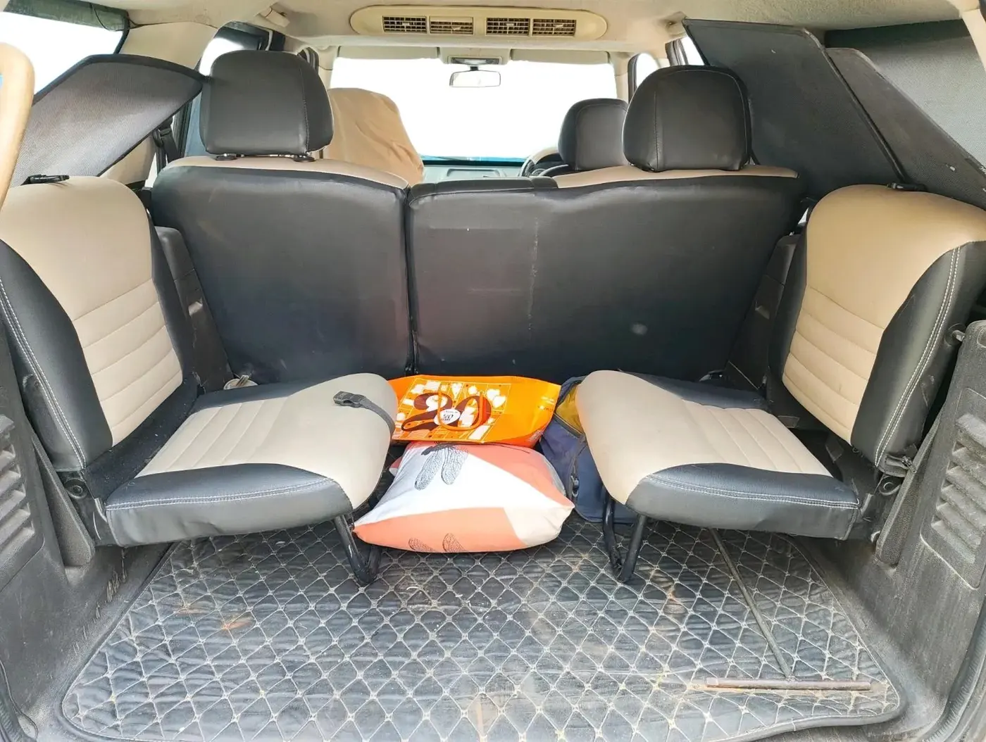 2016 Tata Safari Storme 2.2 EX 4X2, Diesel, Manual, 1,25,784 km, interior