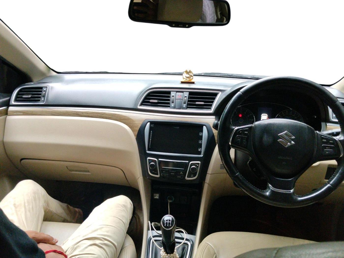 2019 Maruti Ciaz ALPHA 1.5 SHVS PETROL, Petrol, Manual, 85,775 km, interior