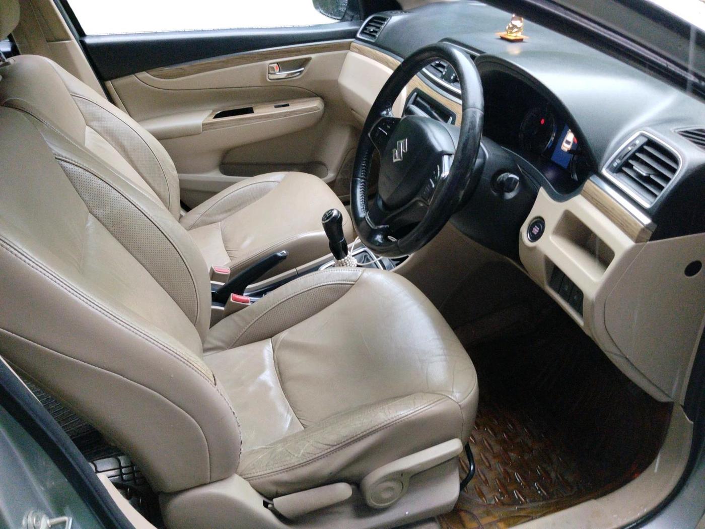 2019 Maruti Ciaz ALPHA 1.5 SHVS PETROL, Petrol, Manual, 85,775 km, interior
