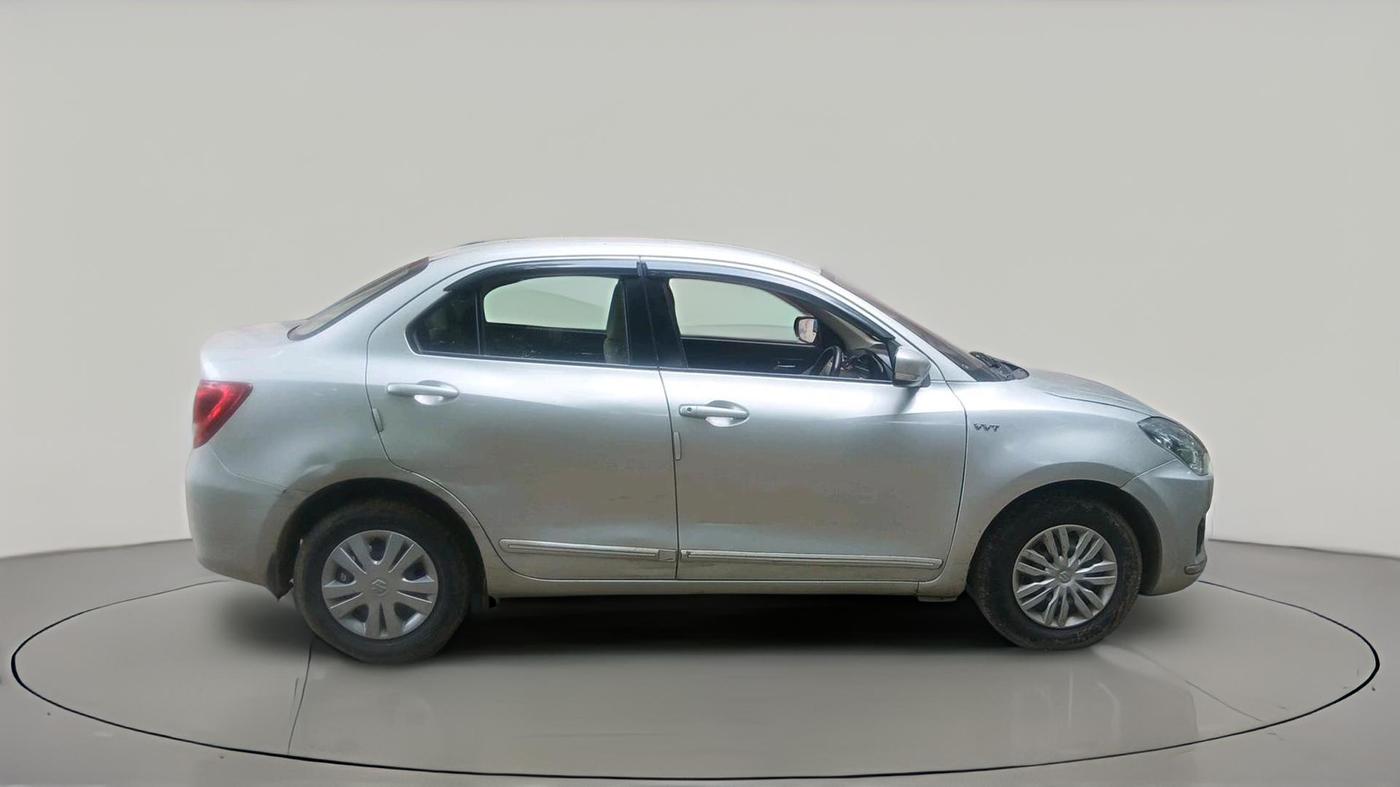 2017 Maruti Dzire VXI, CNG, Manual, 1,11,823 km, exterior