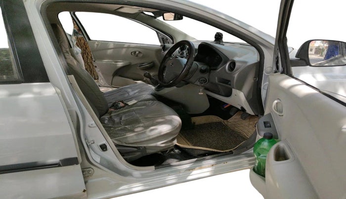 2015 Datsun Go Plus T, Petrol, Manual, 79,995 km, interior