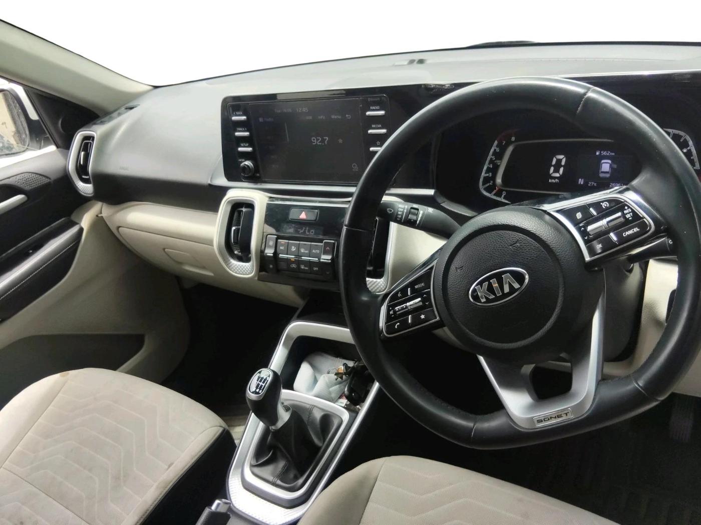 2021 KIA SONET HTX 1.0 IMT, Petrol, Manual, 26,961 km, interior