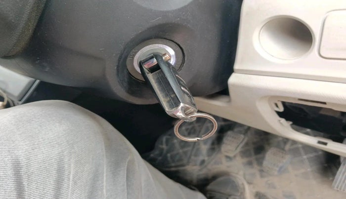 2023 Tata ALTROZ XE PETROL, Petrol, Manual, 33,147 km, interior