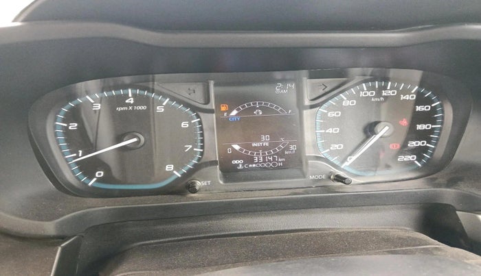 2023 Tata ALTROZ XE PETROL, Petrol, Manual, 33,147 km, interior