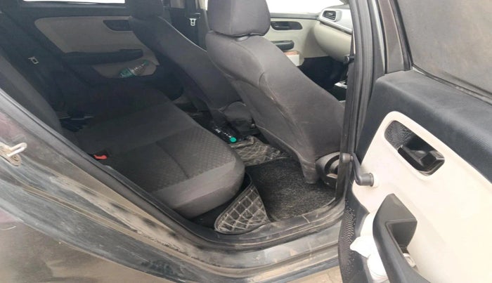 2023 Tata ALTROZ XE PETROL, Petrol, Manual, 33,147 km, interior