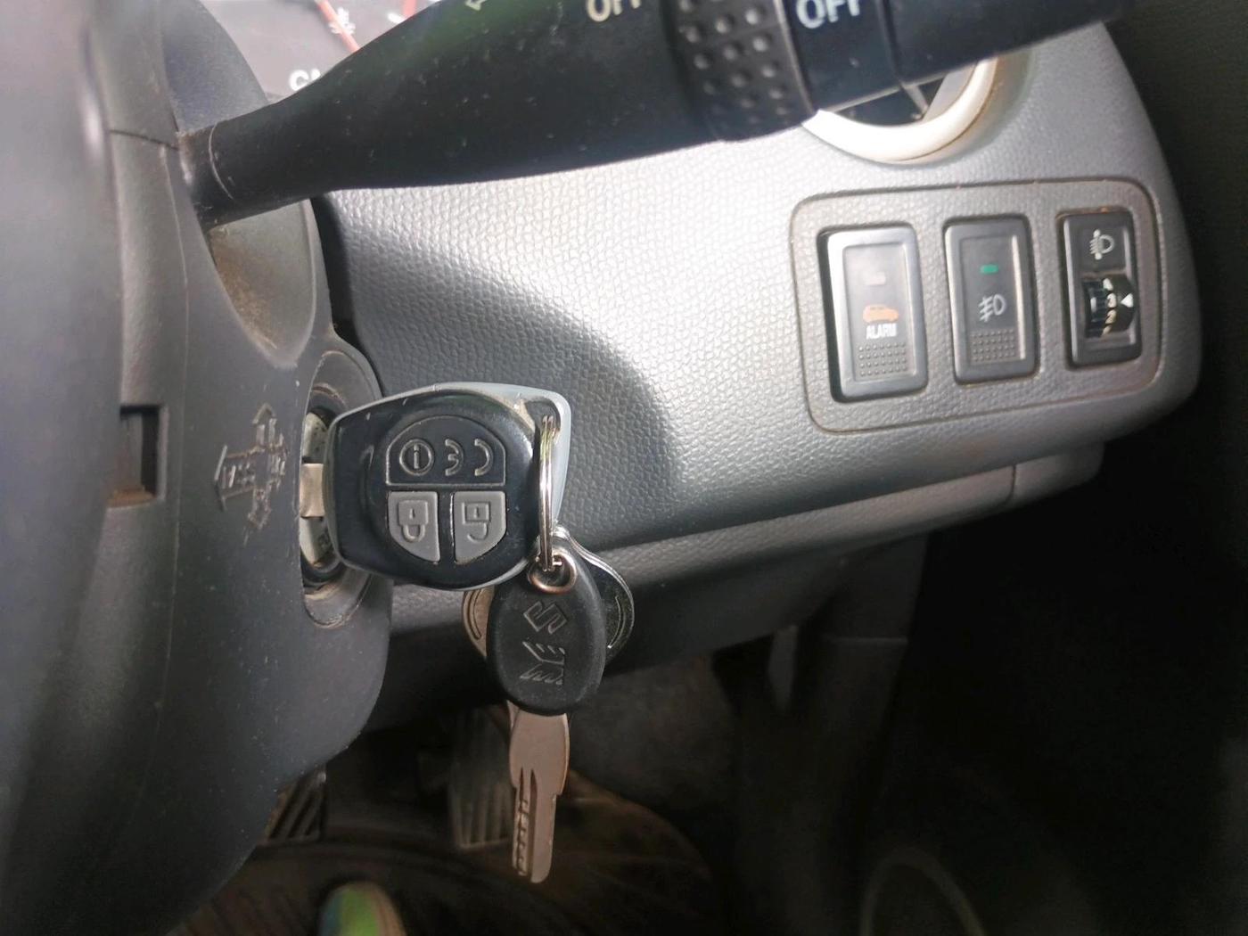 2011 Maruti Swift ZXI, Petrol, Manual, 63,614 km, interior