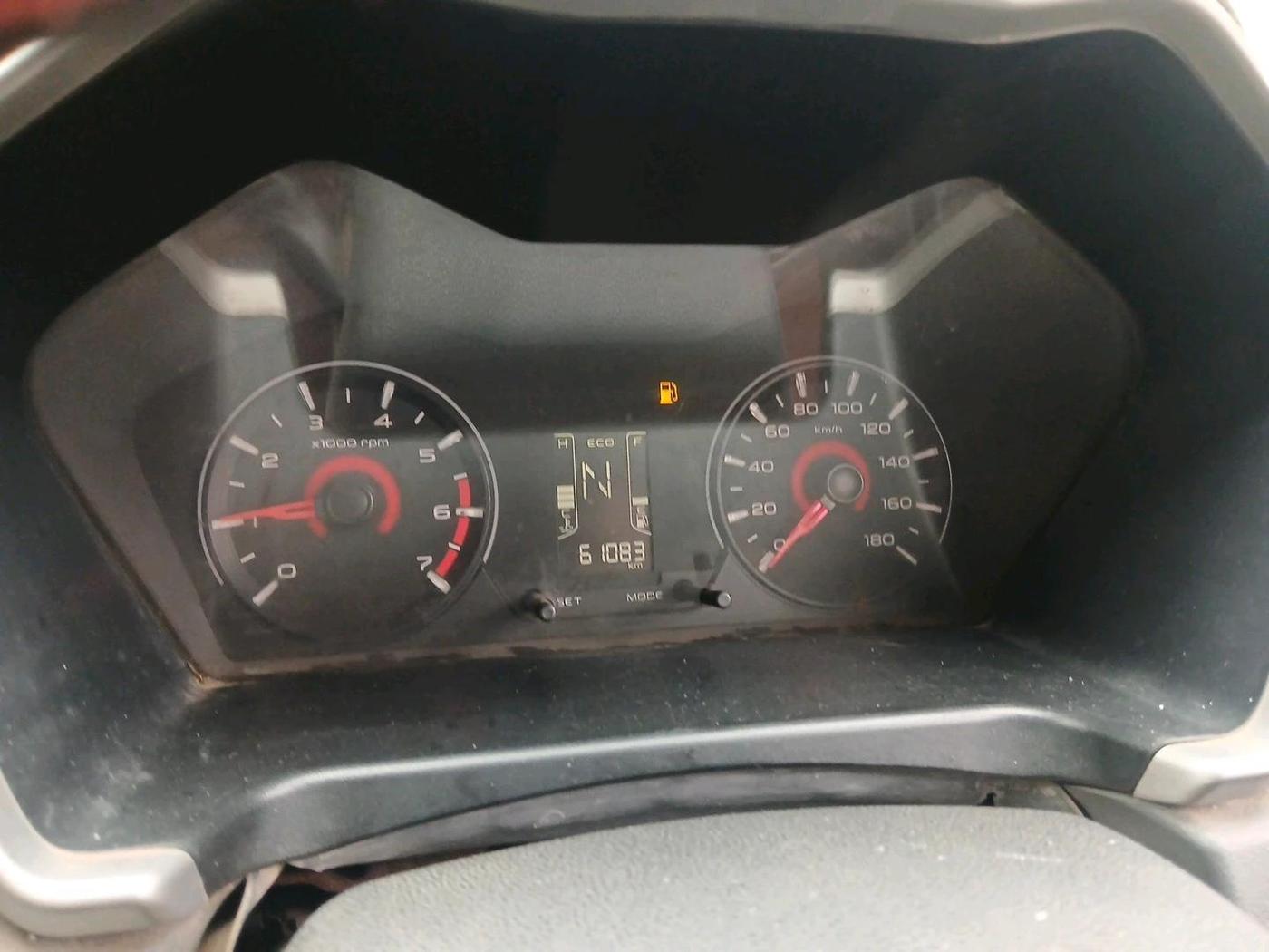 2018 Mahindra KUV 100 NXT K6+ D 6 STR, Diesel, Manual, 61,083 km, interior