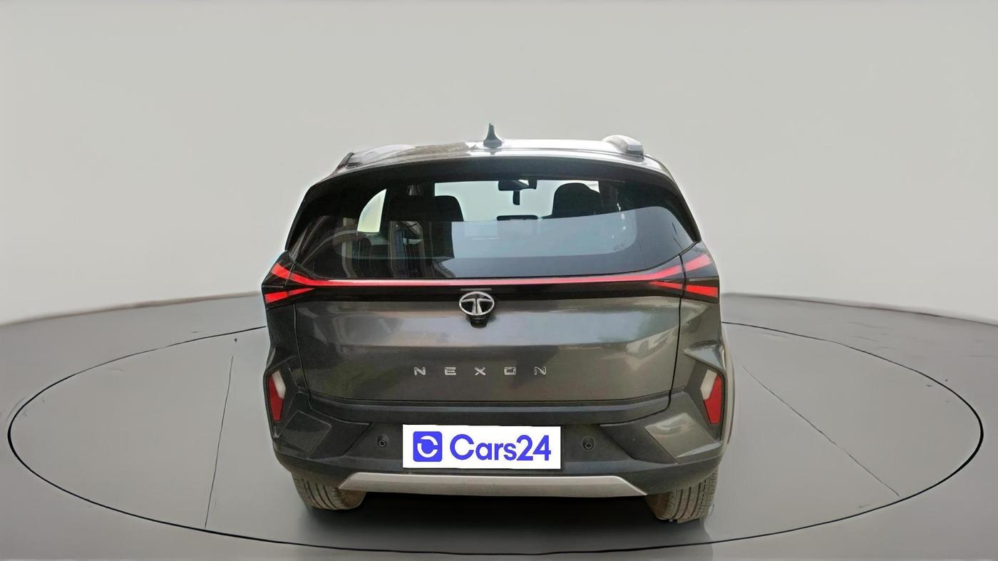 2023 Tata NEXON FEARLESS SUNROOF DUAL TONE 1.2 PETROL, Petrol, Manual, 30,500 km, exterior