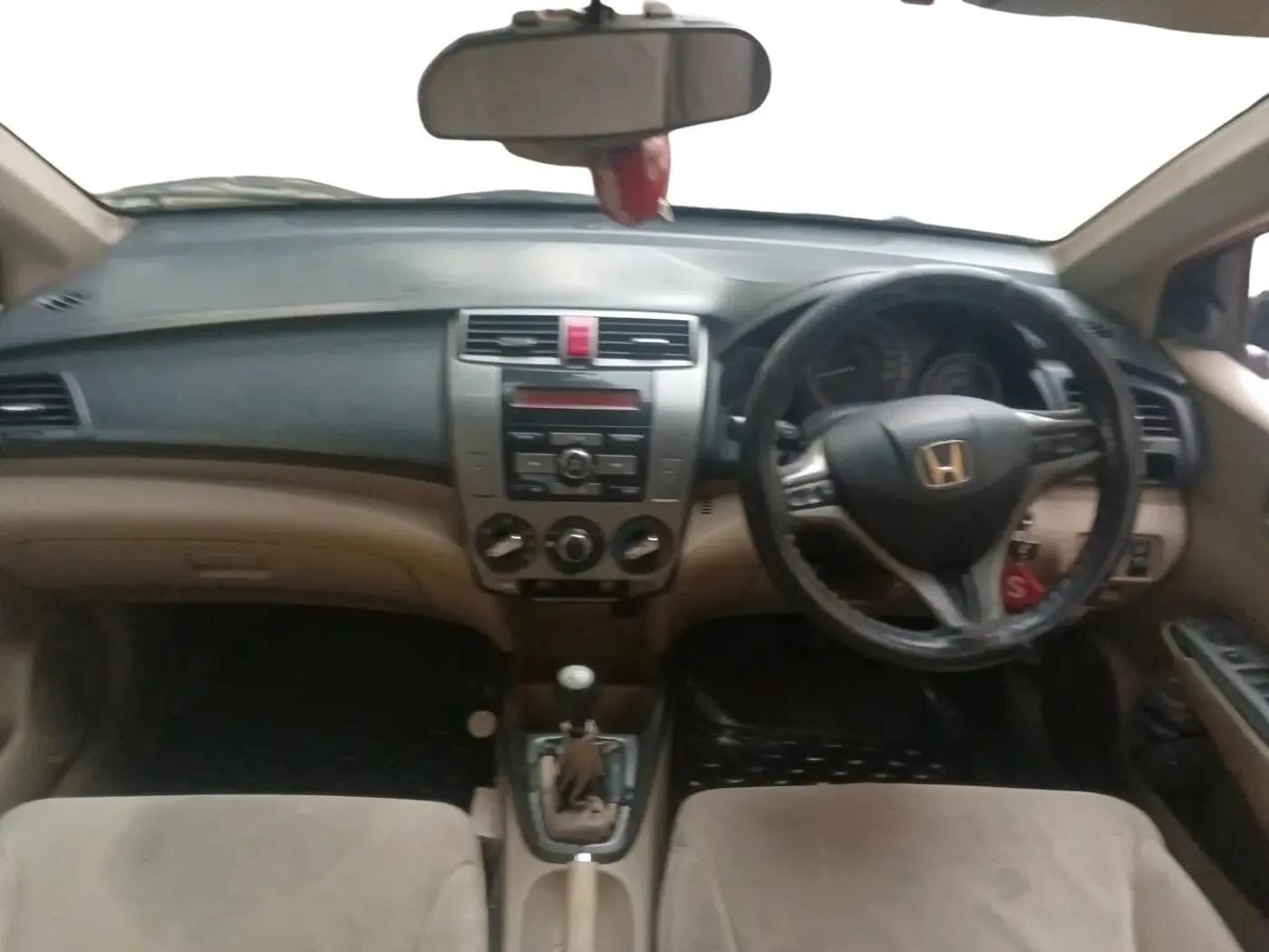 2012 Honda City 1.5L I-VTEC V MT, Petrol, Manual, 1,04,270 km, interior