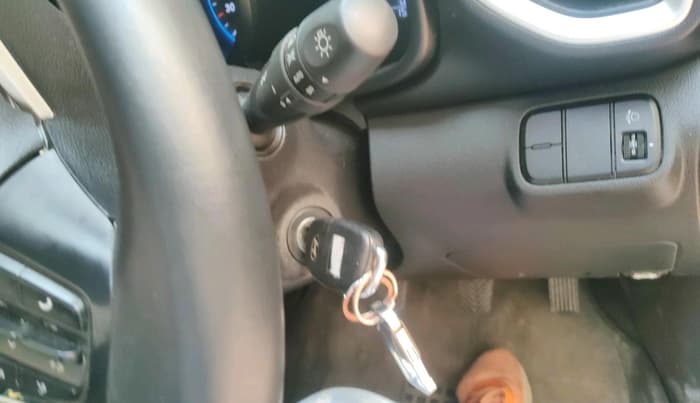 2022 Hyundai VENUE S+ 1.2, Petrol, Manual, 15,762 km, interior