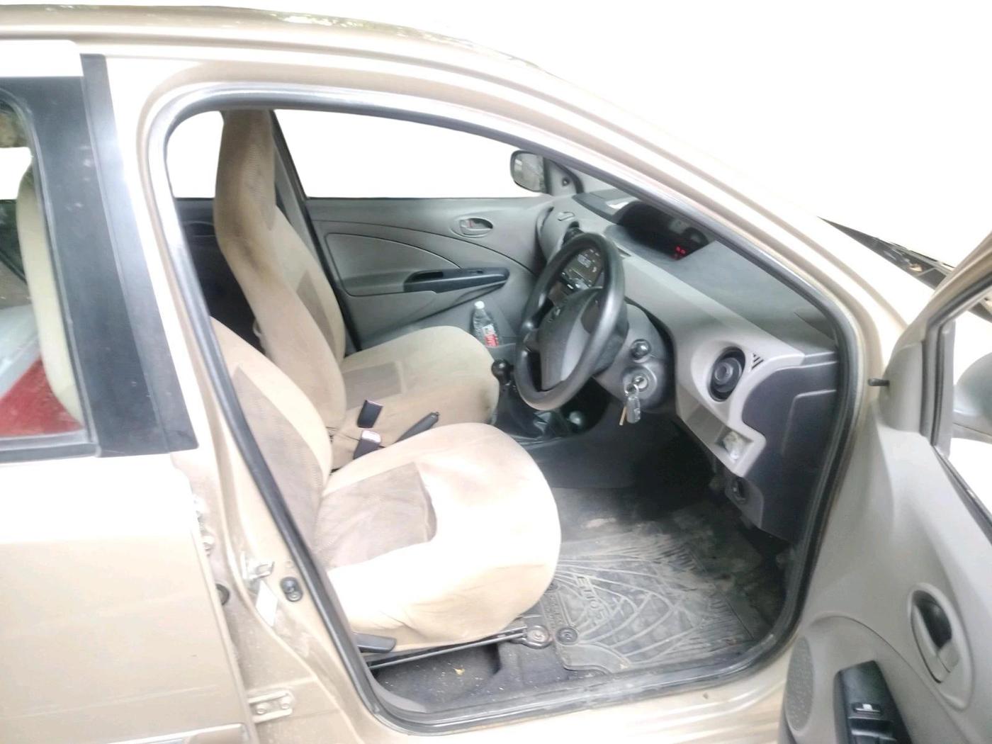 2011 Toyota Etios G, Petrol, Manual, 1,15,709 km, interior