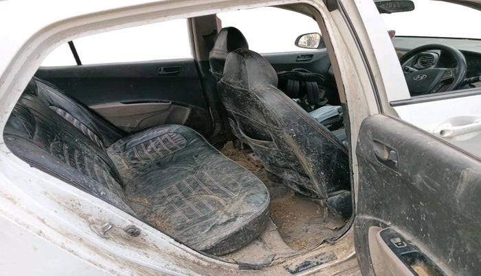 2014 Hyundai Grand i10 MAGNA 1.2 KAPPA VTVT, CNG, Manual, 1,00,000 km, interior