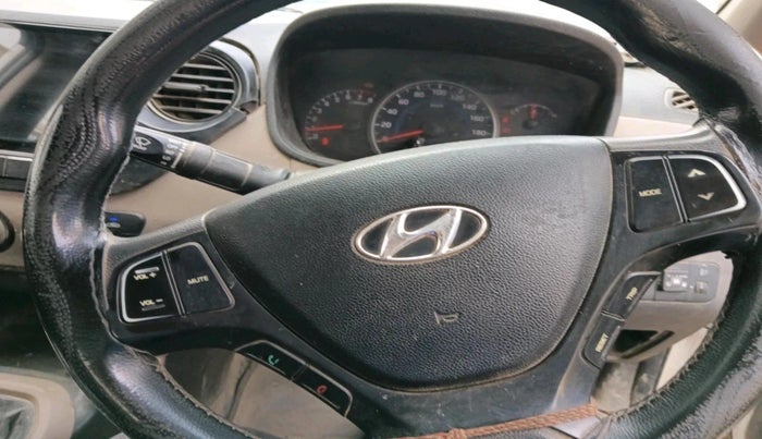 2014 Hyundai Grand i10 MAGNA 1.2 KAPPA VTVT, CNG, Manual, 1,00,000 km, interior